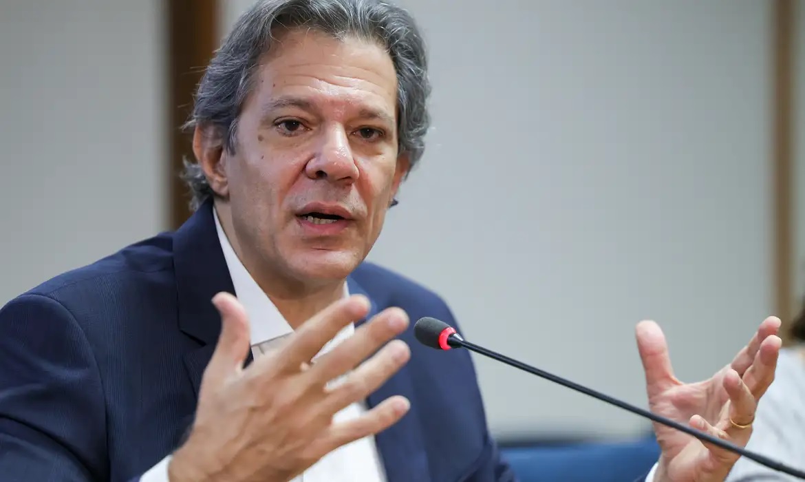 Haddad discutirá transição ecológica e reforma do G20 na França